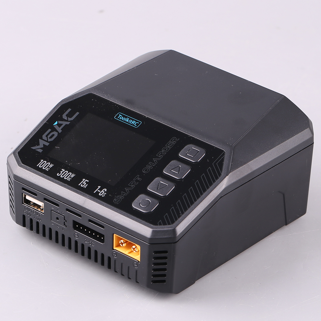 ToolkitRC M6AC 15A 300W Multif - огляд і ціна Drone Battery 6S